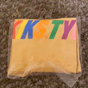 Kiks Tyo t shirt